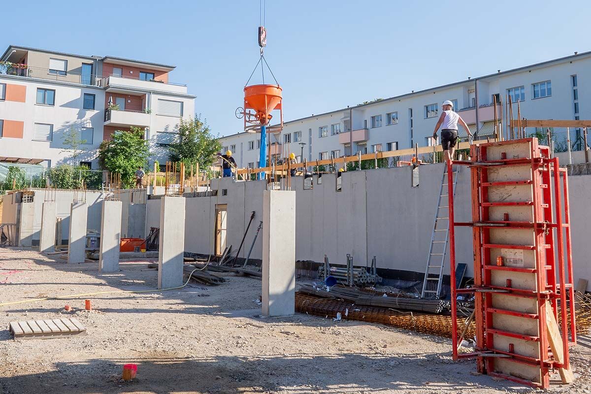 Neuer Rohbau für vier Mehrfamilienhäuser
