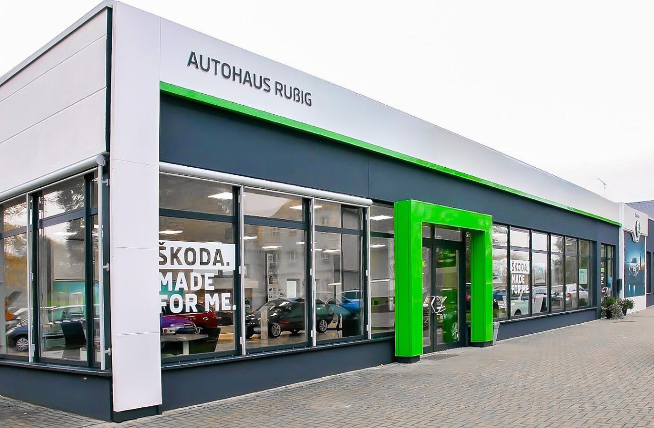 Gewerbebau Skoda Autohaus Rußig