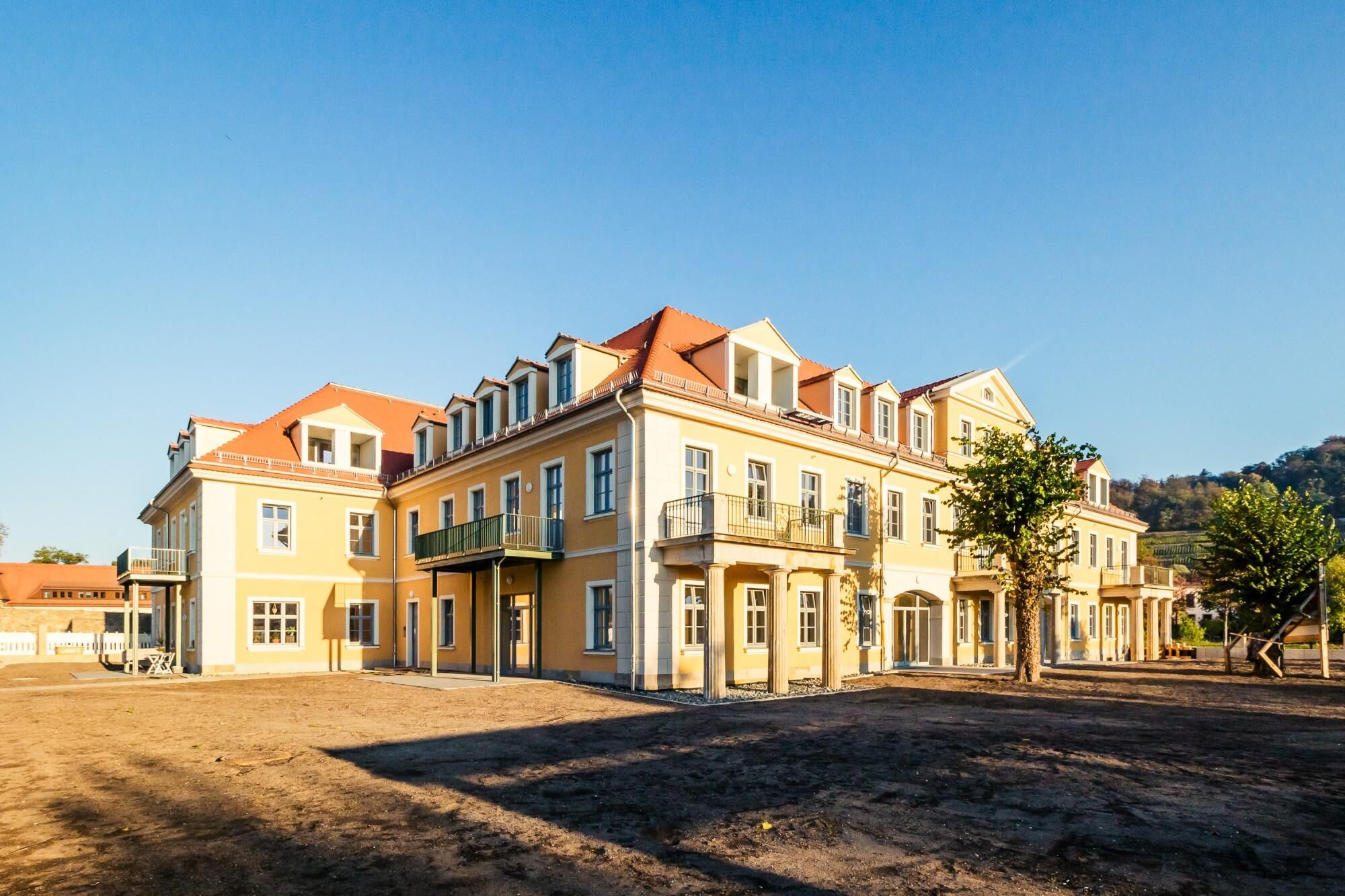 Sanierung & Umbau Goldener Löwe in Dresden Pillnitz