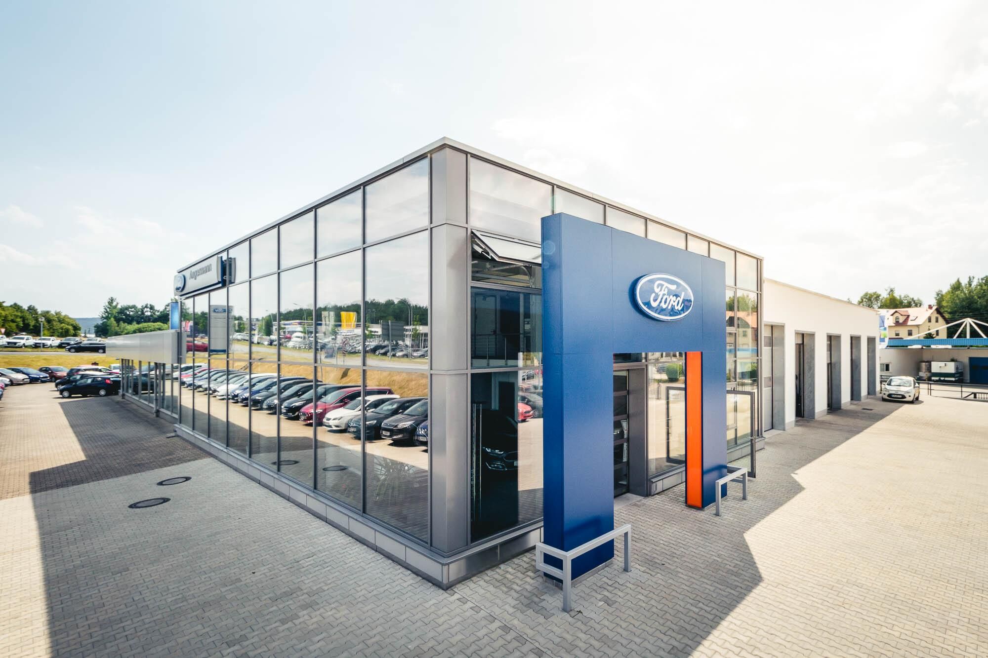 Schlüsselfertiger Gewerbebau Autohaus Angermann Neustadt