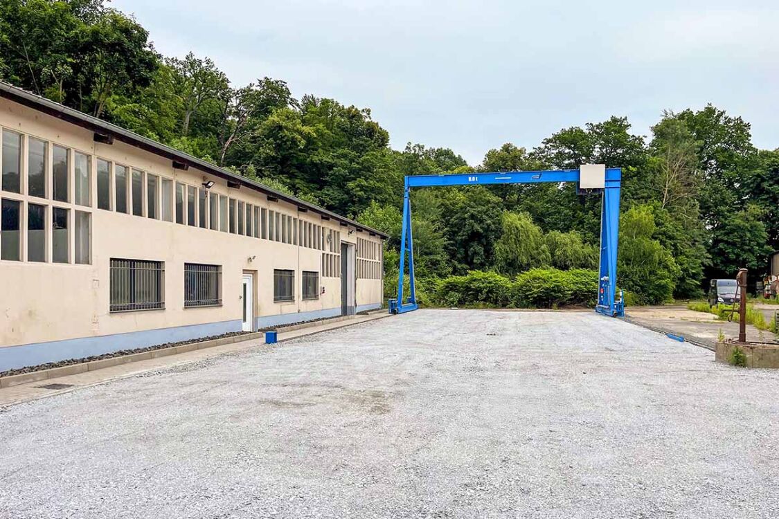 Umnutzung Büro- und Produktionsgebäude mit Lagerhalle